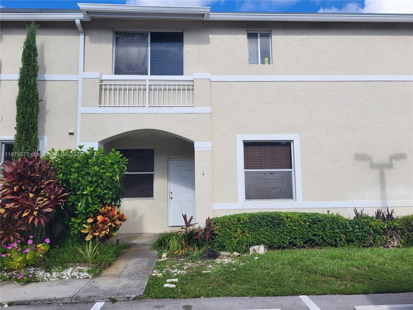 820 NE 212th Ter # 6, Miami FL 33179 — 1
