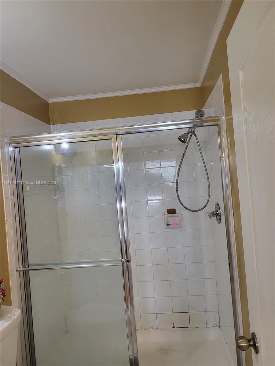 820 NE 212th Ter # 6, Miami FL 33179 — 44