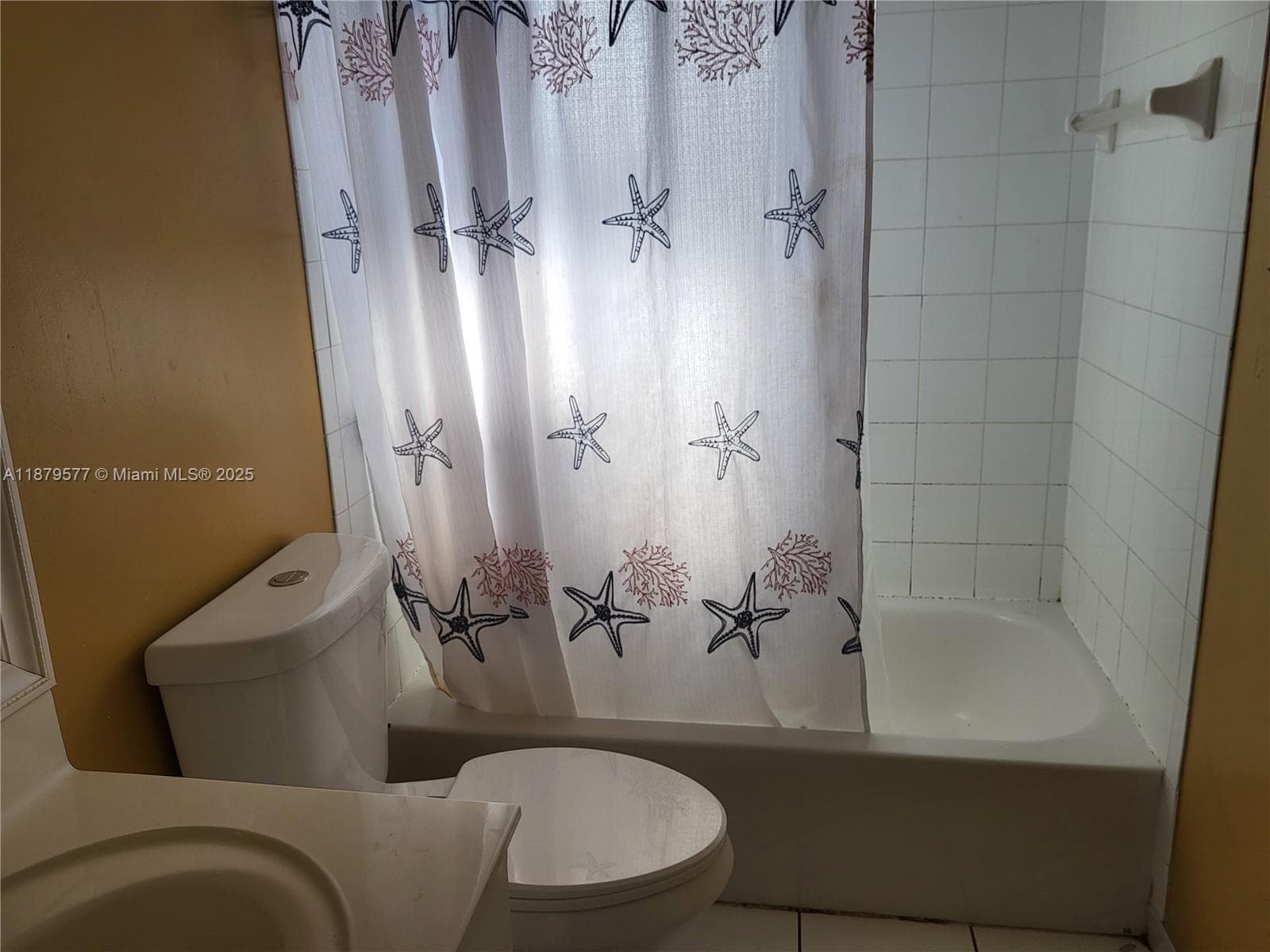 820 NE 212th Ter # 6, Miami FL 33179 — 39