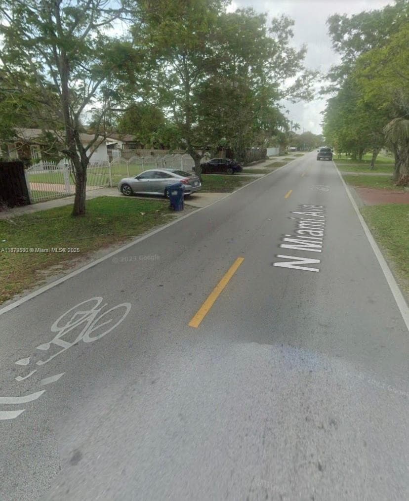 15505 N Miami Ave, Miami FL 33169 — 5
