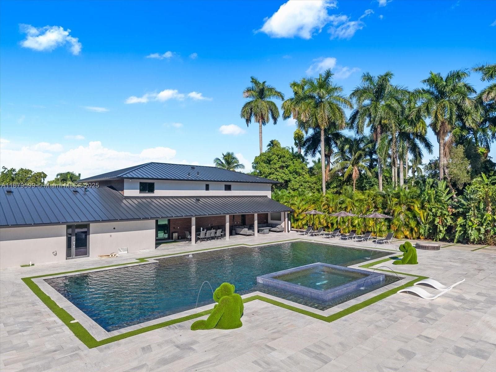 280 NE 156th St, Miami FL 33162 — 5