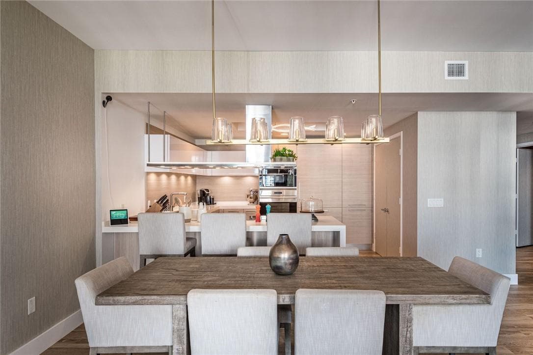 17111 Biscayne Boulevard SLIP 100, North Miami Beach FL 33160 — 24