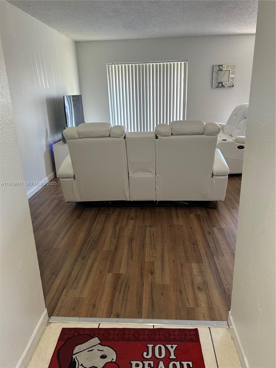 17901 NW 68th Ave # R209, Hialeah FL 33015 — 2