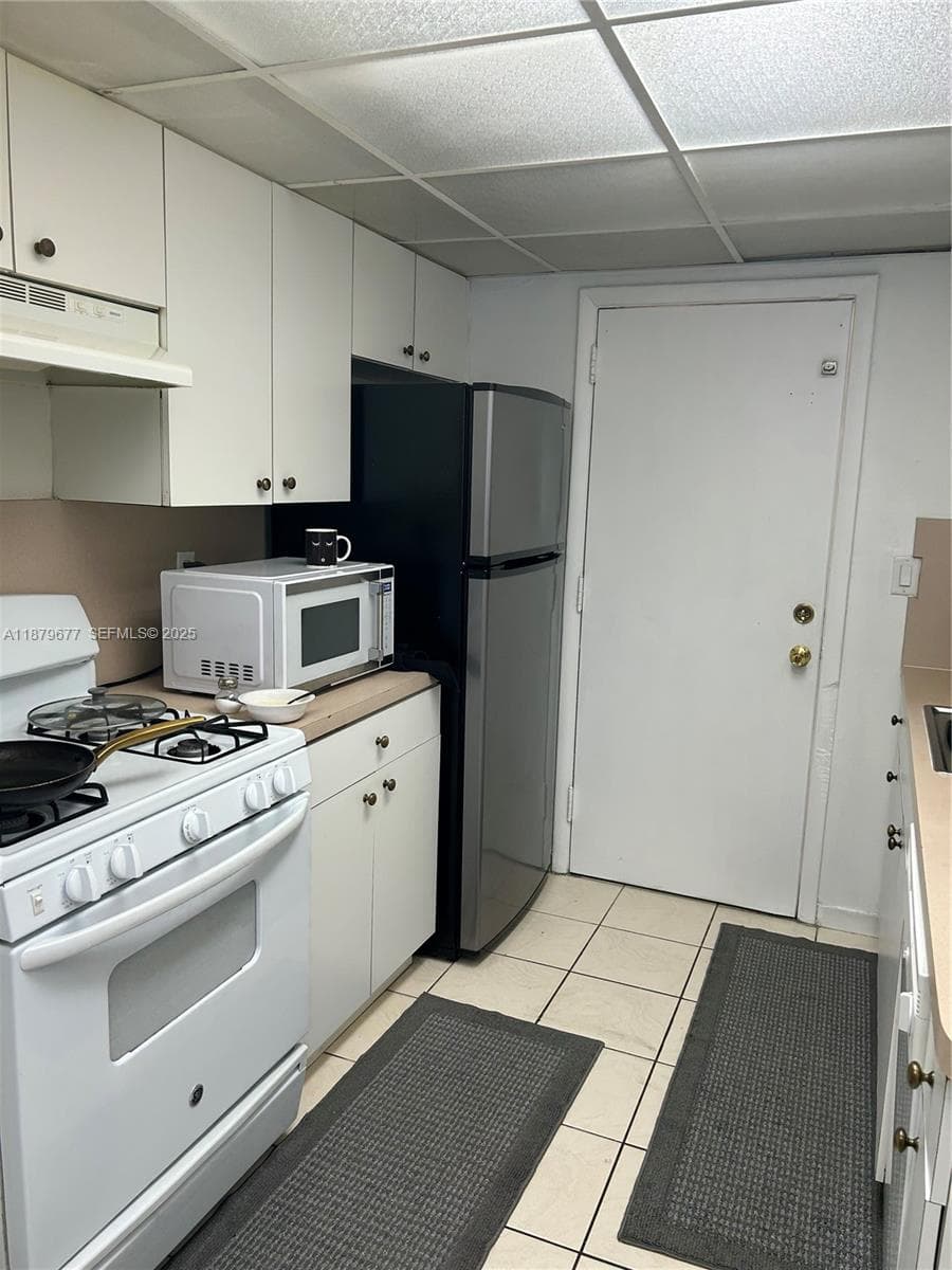 17901 NW 68th Ave # R209, Hialeah FL 33015 — 9