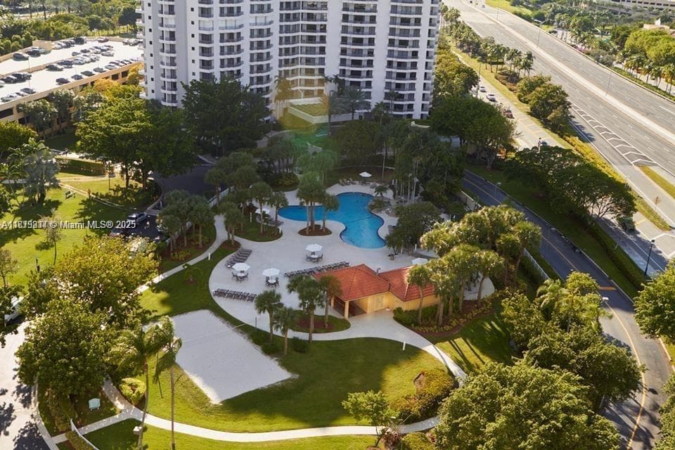 3300 NE 191st St, Aventura FL 33180 — 16