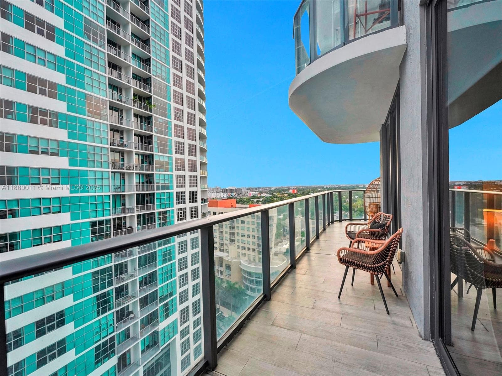 121 NE 34th St # 1601, Miami FL 33137 — 27
