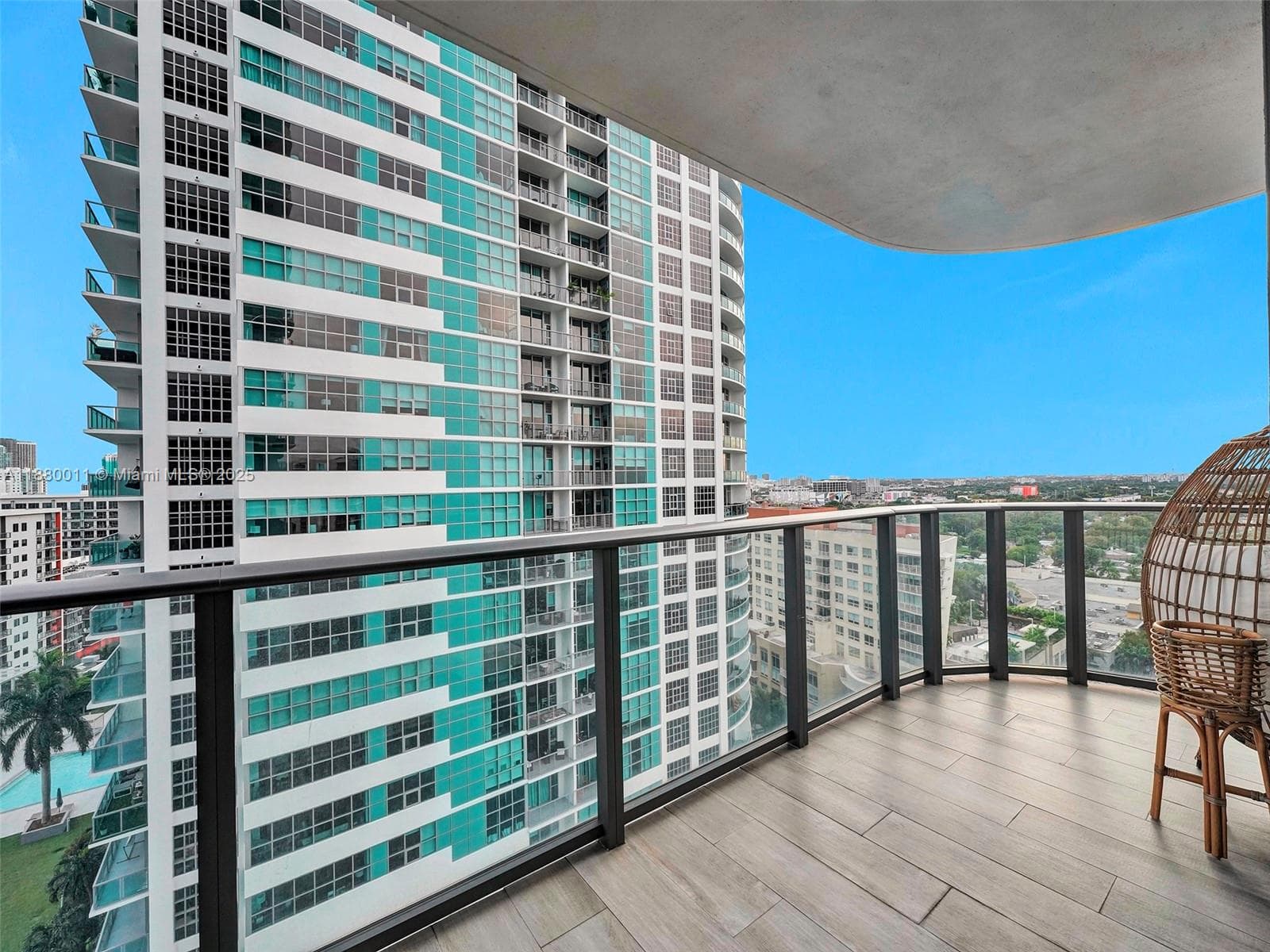 121 NE 34th St # 1601, Miami FL 33137 — 2
