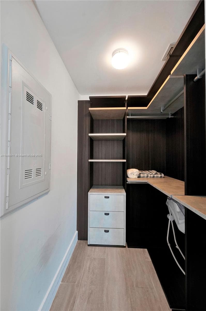 121 NE 34th St # 1601, Miami FL 33137 — 12