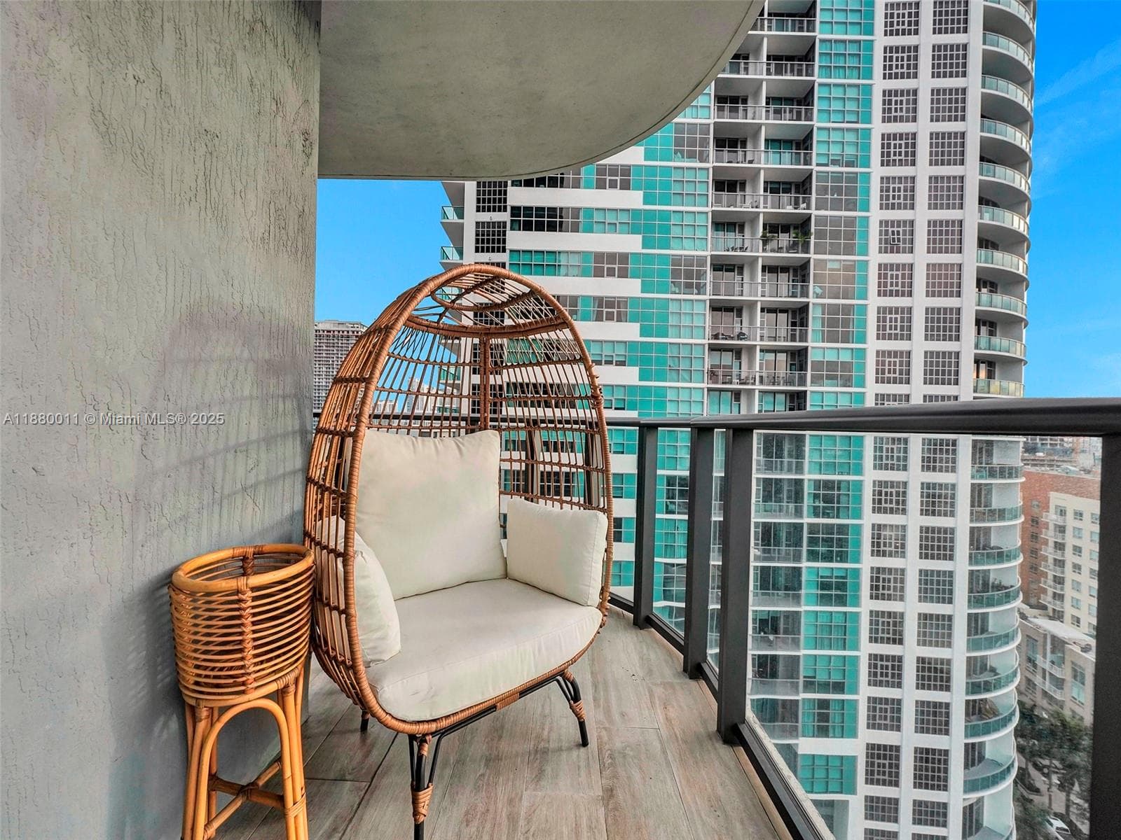 121 NE 34th St # 1601, Miami FL 33137 — 1