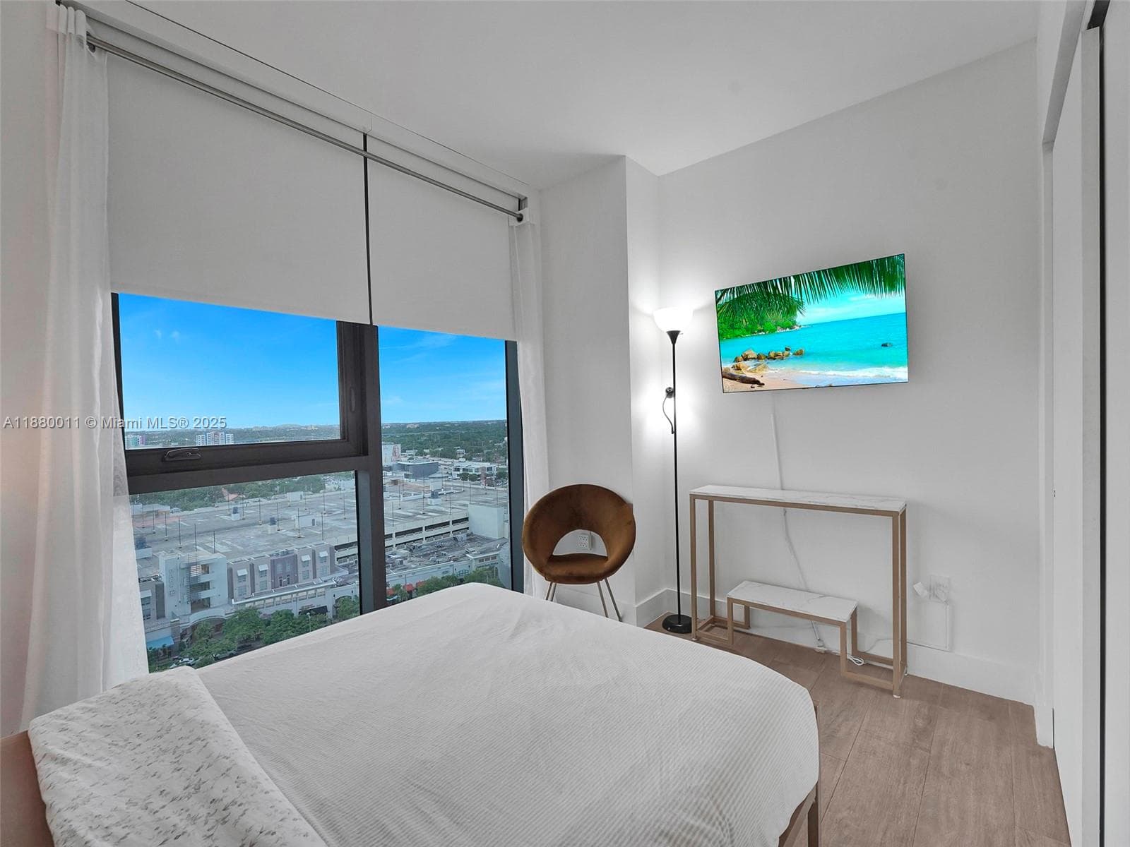 121 NE 34th St # 1601, Miami FL 33137 — 18