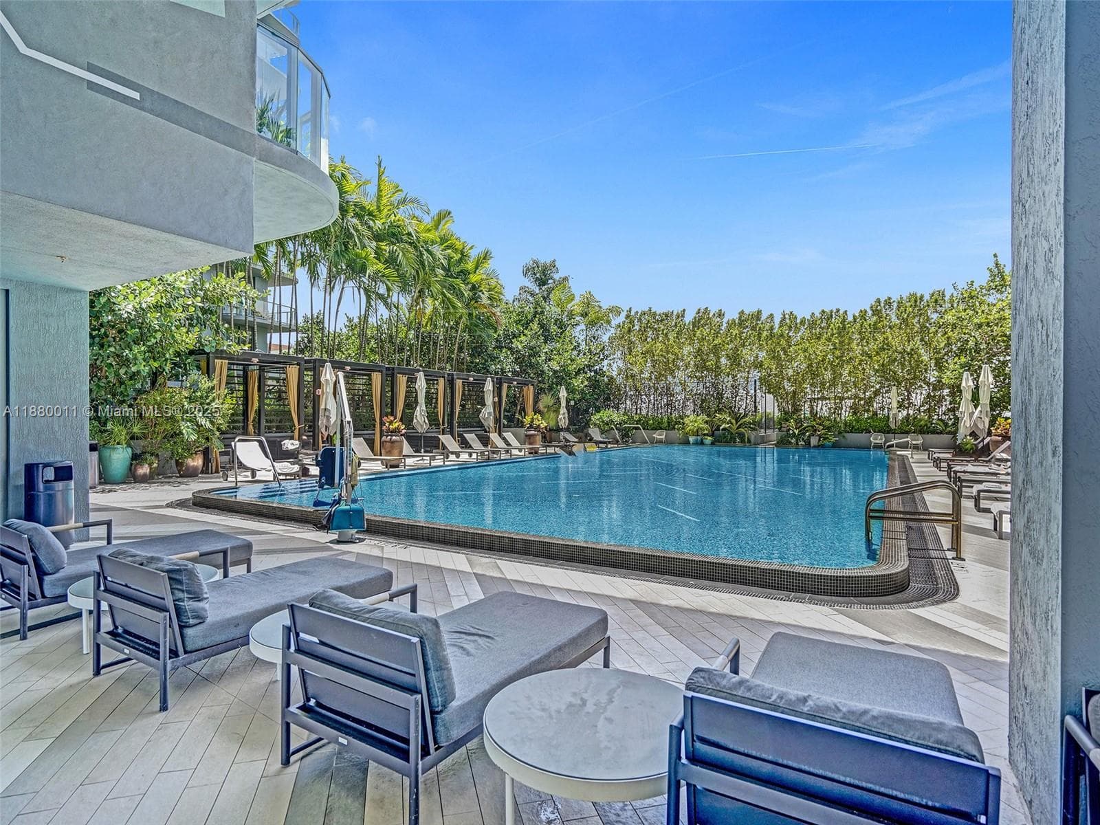 121 NE 34th St # 1601, Miami FL 33137 — 44