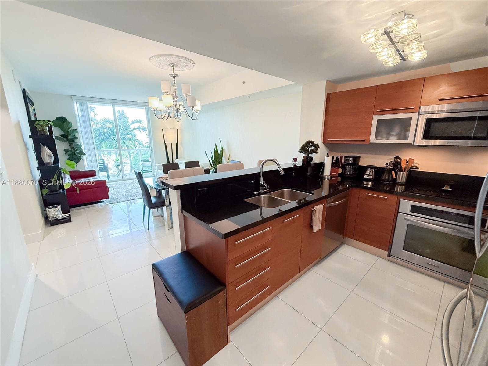 253 NE 2nd St # 903, Miami FL 33132 — 6