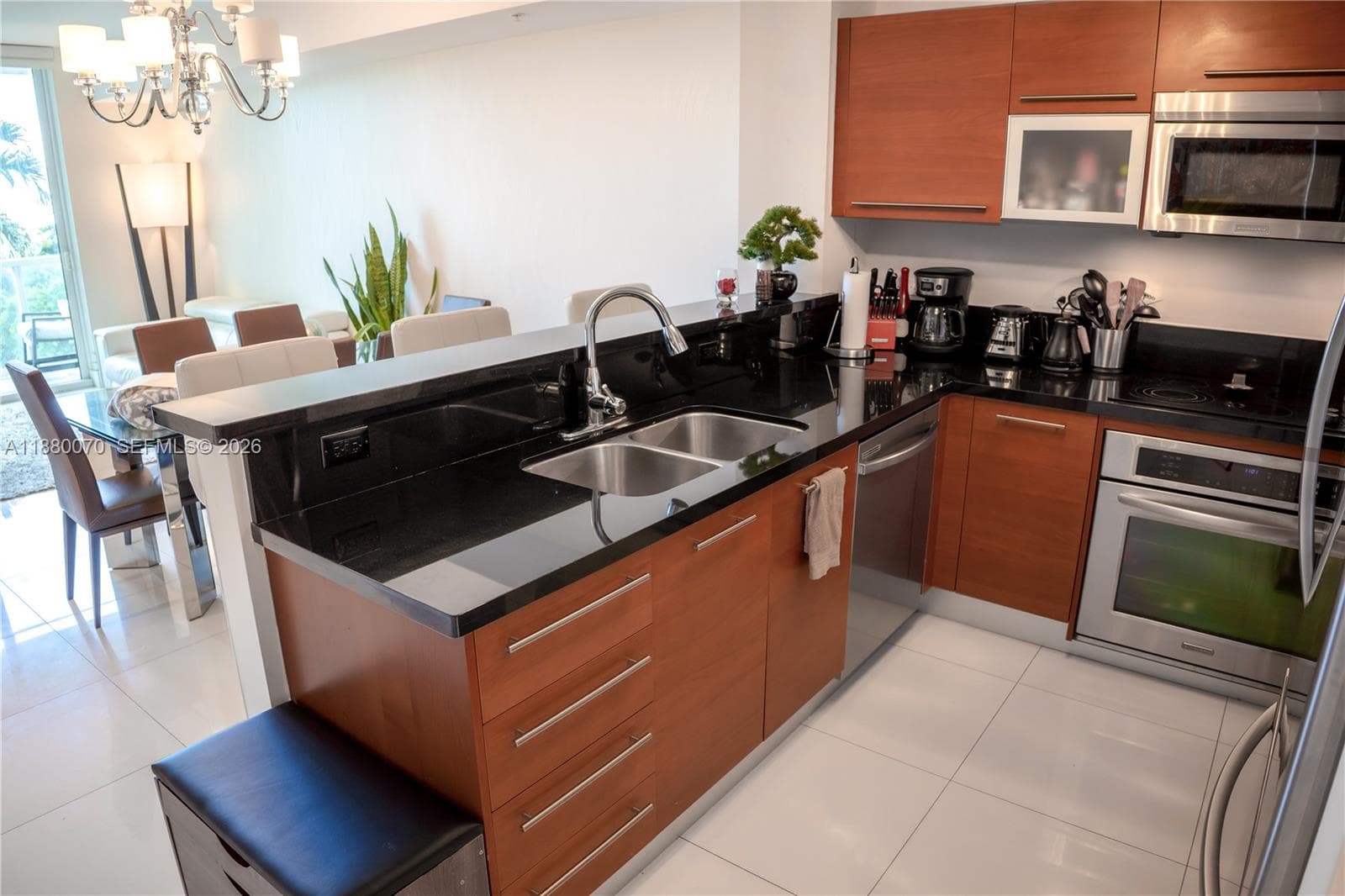 253 NE 2nd St # 903, Miami FL 33132 — 9
