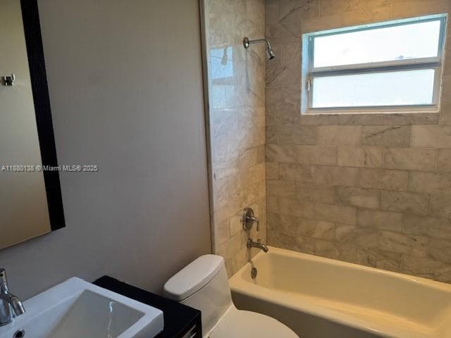 200 NE 44th St # 0, Miami FL 33137 — 11