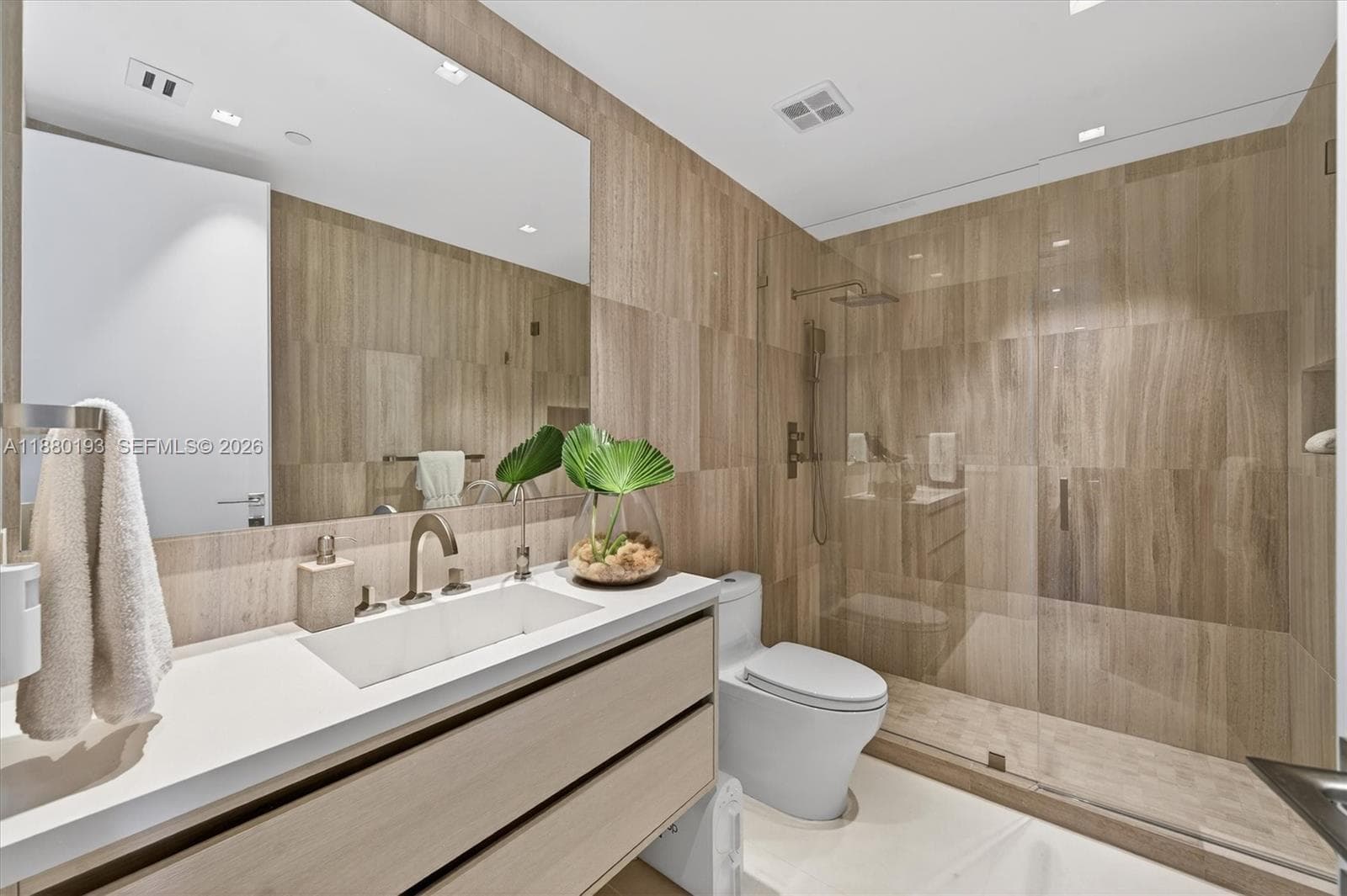 5959 Collins Ave # 1805, Miami Beach FL 33140 — 31