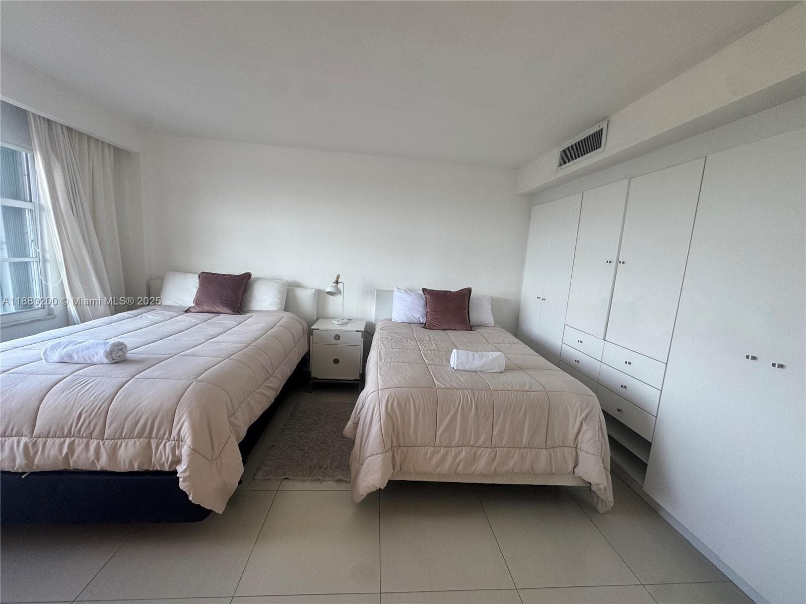 5151 Collins Ave # 923, Miami Beach FL 33140 — 13