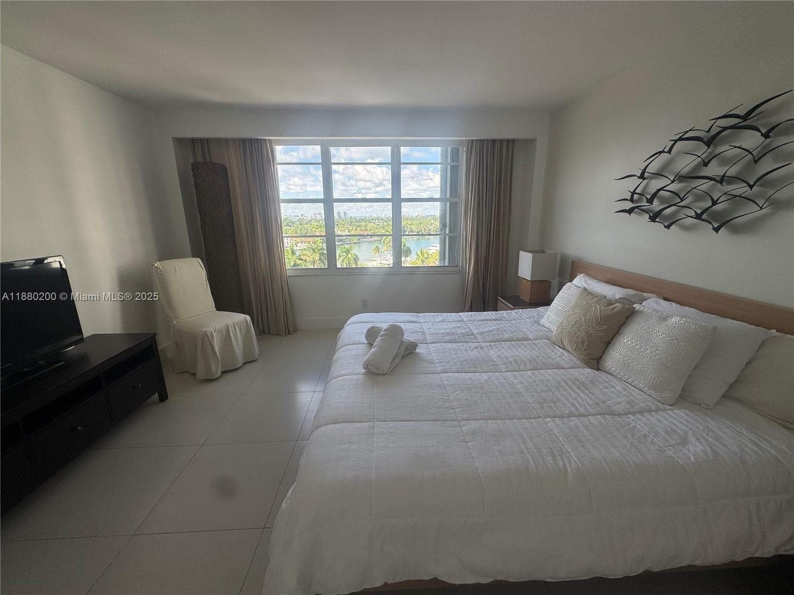 5151 Collins Ave # 923, Miami Beach FL 33140 — 8