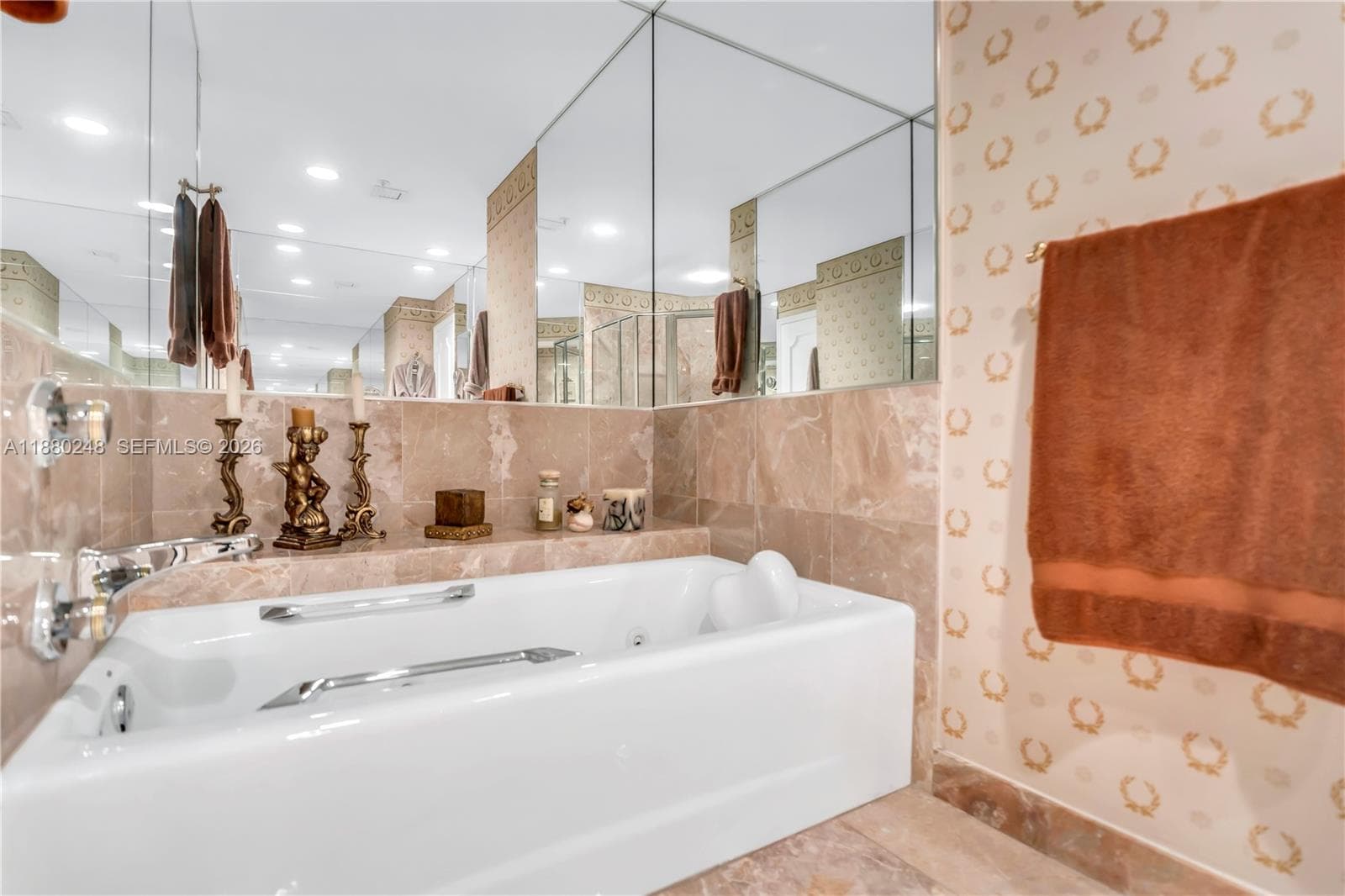 888 Brickell Key Dr # 1807, Miami FL 33131 — 23