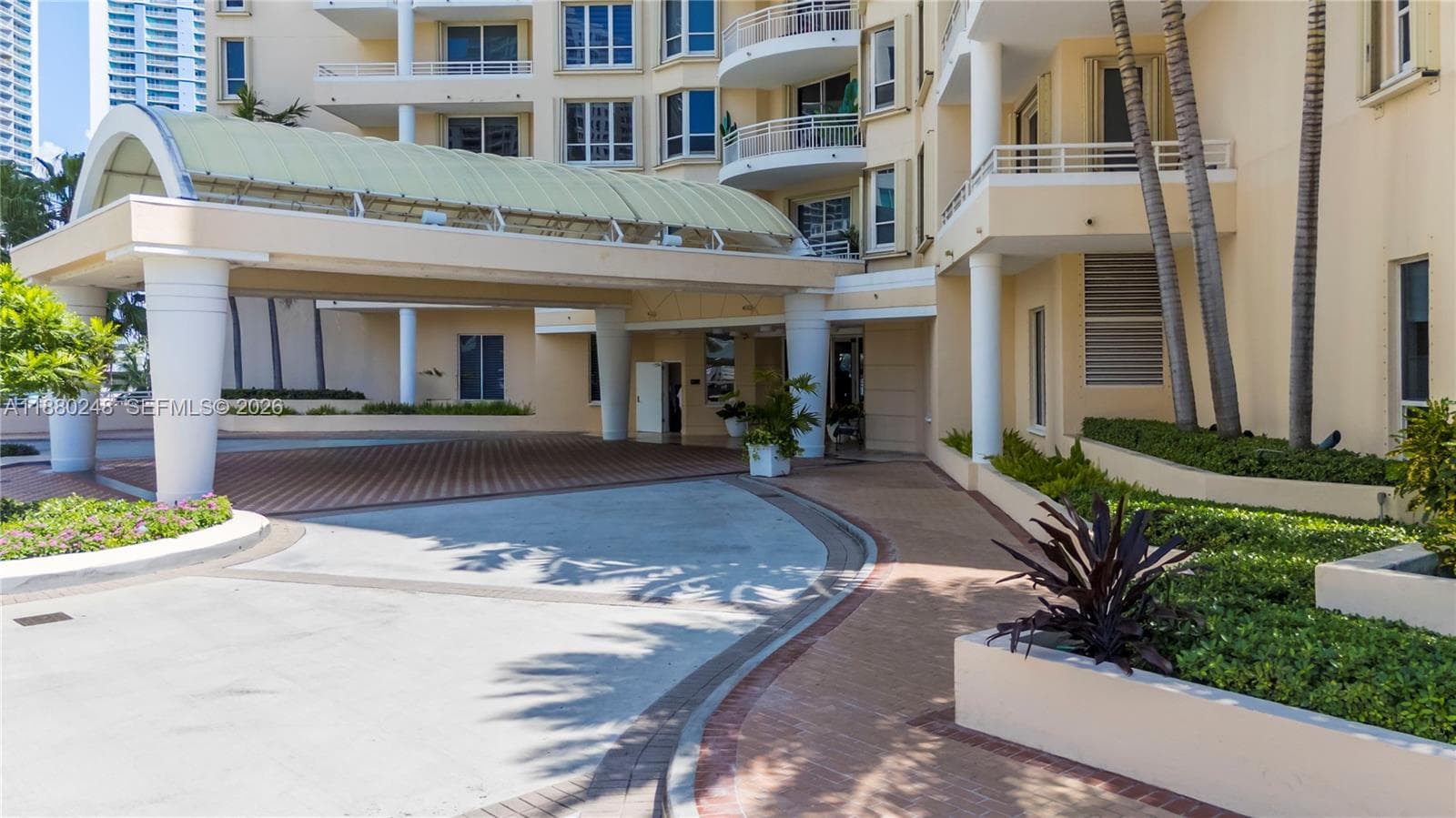 888 Brickell Key Dr # 1807, Miami FL 33131 — 58