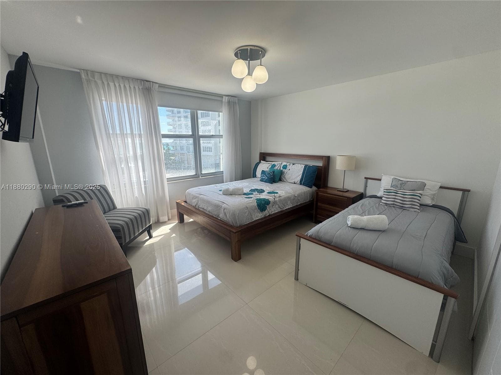 5161 Collins Ave # 514, Miami Beach FL 33140 — 17