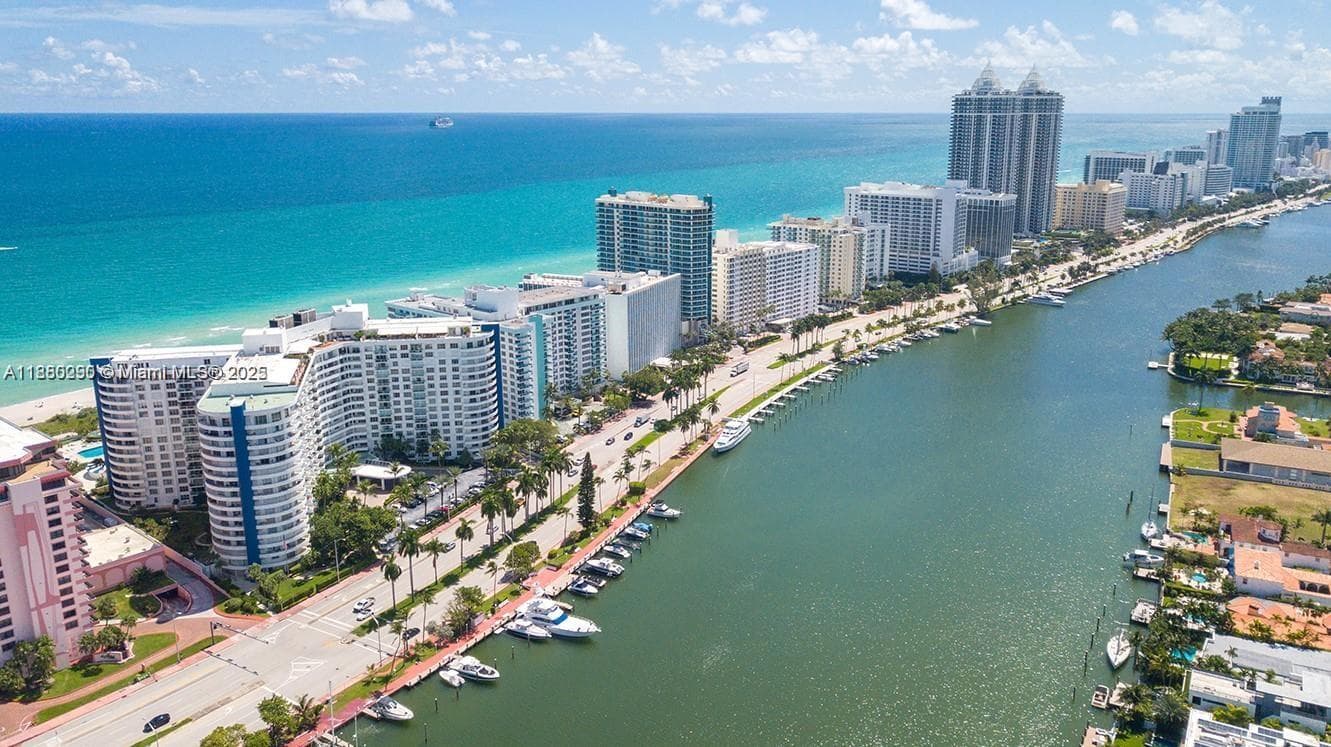 5161 Collins Ave # 514, Miami Beach FL 33140 — 26