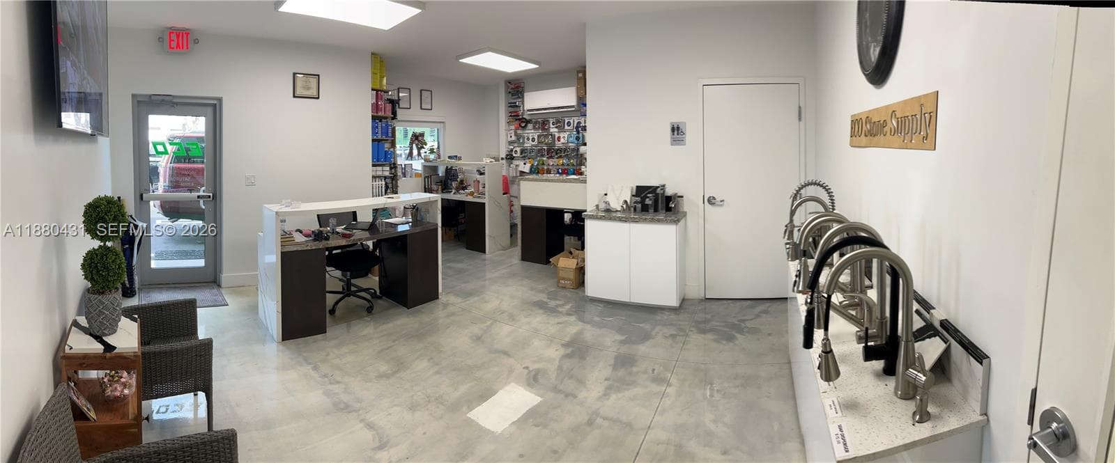 2757 W 77th Pl, Hialeah FL 33016 — 17