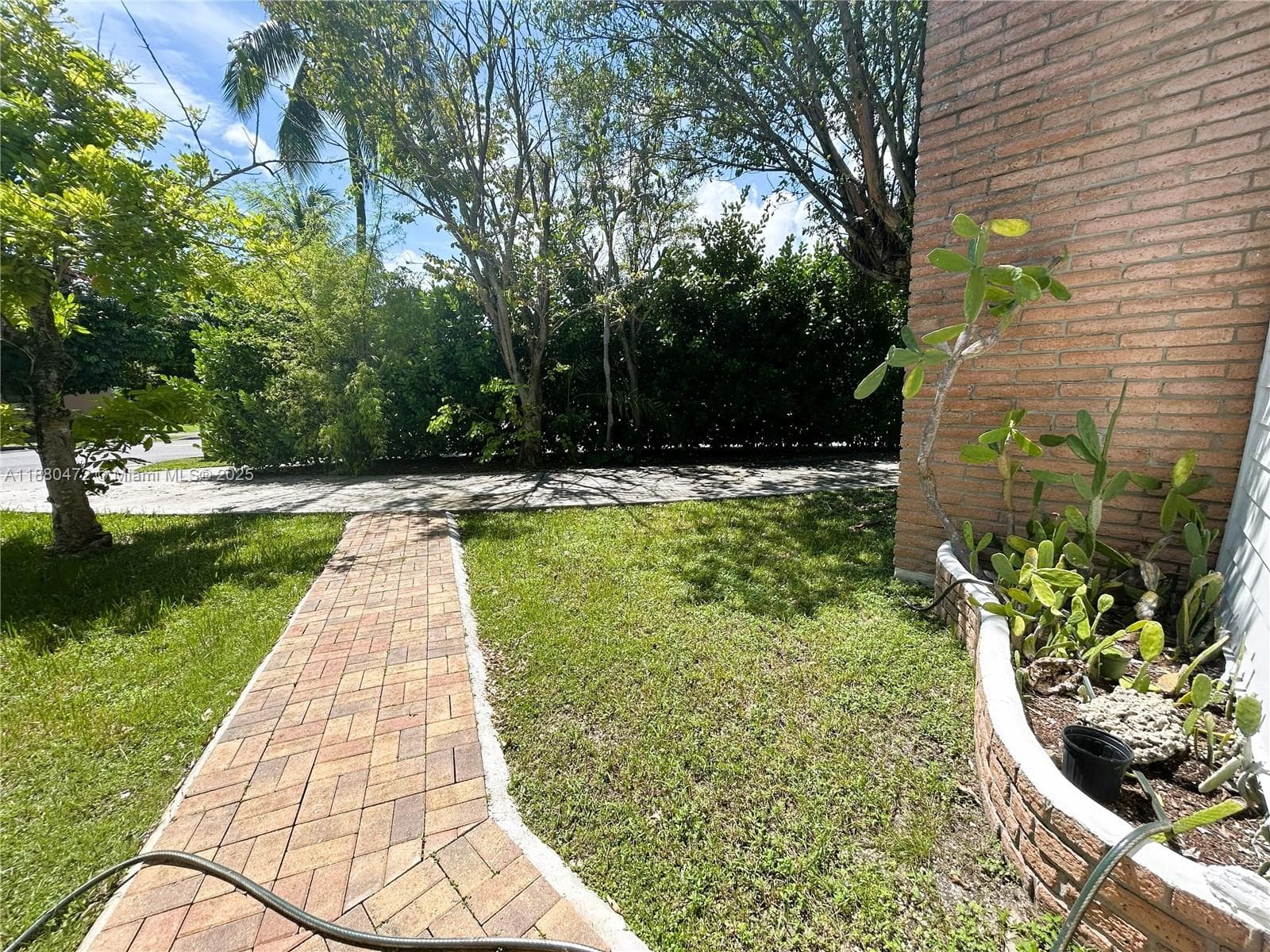 6395 SW 42nd Ter, South Miami FL 33155 — 2