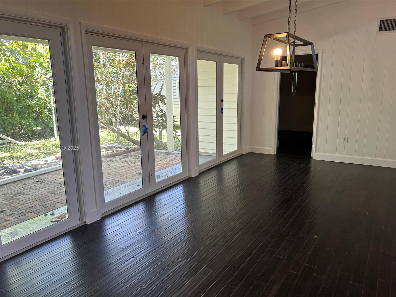 6395 SW 42nd Ter, South Miami FL 33155 — 7