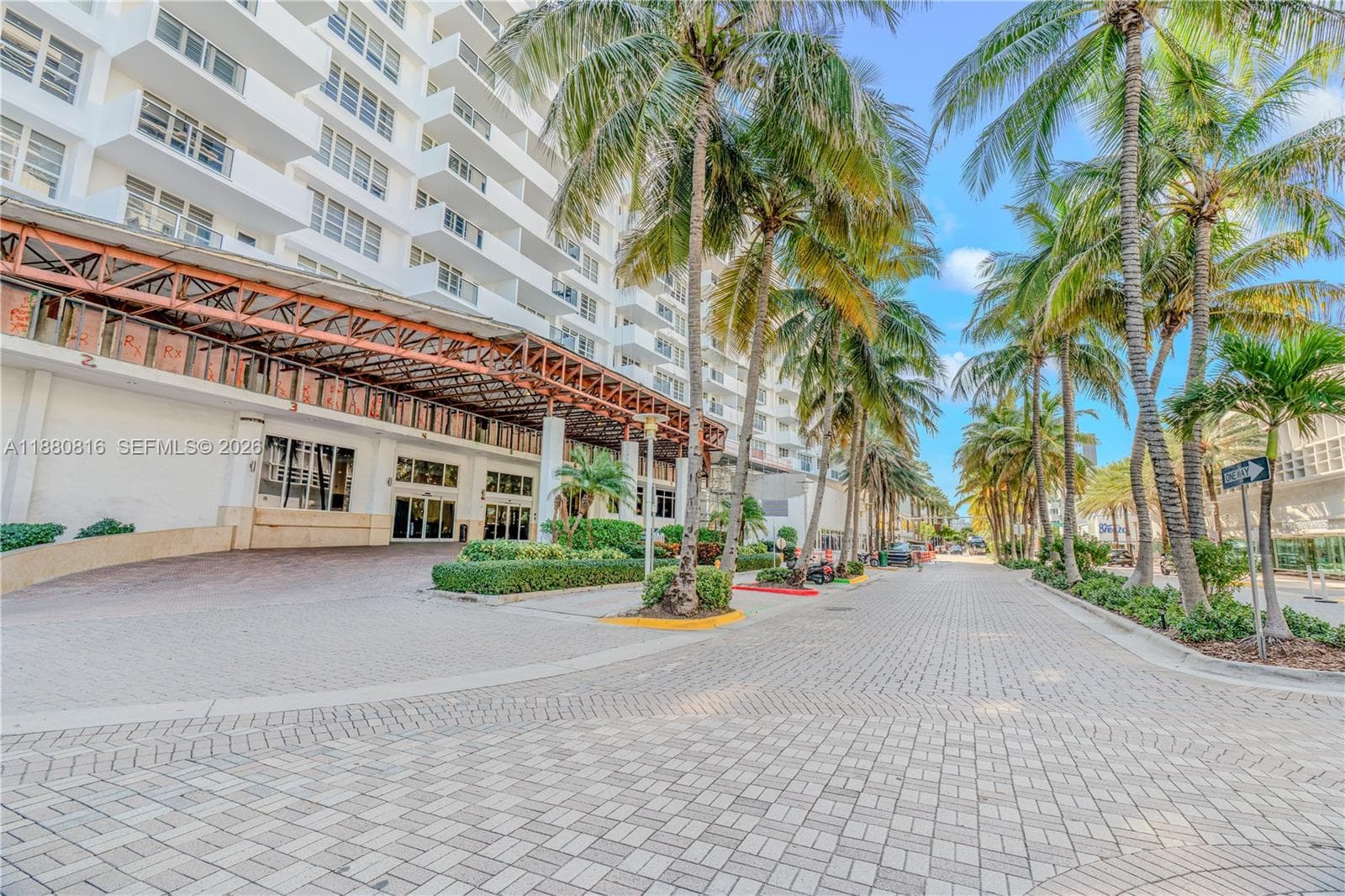 100 Lincoln Rd # 323, Miami Beach FL 33139 — 41