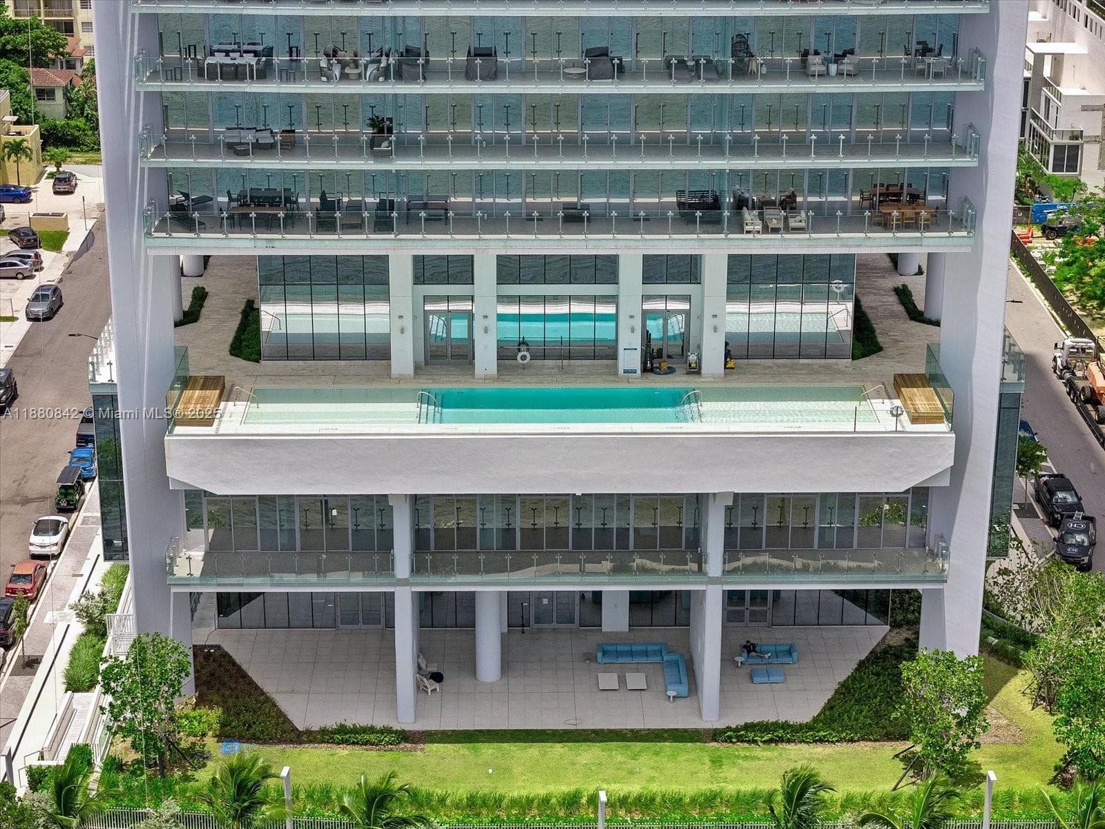 700 NE 26th Ter # 2605, Miami FL 33137 — 23