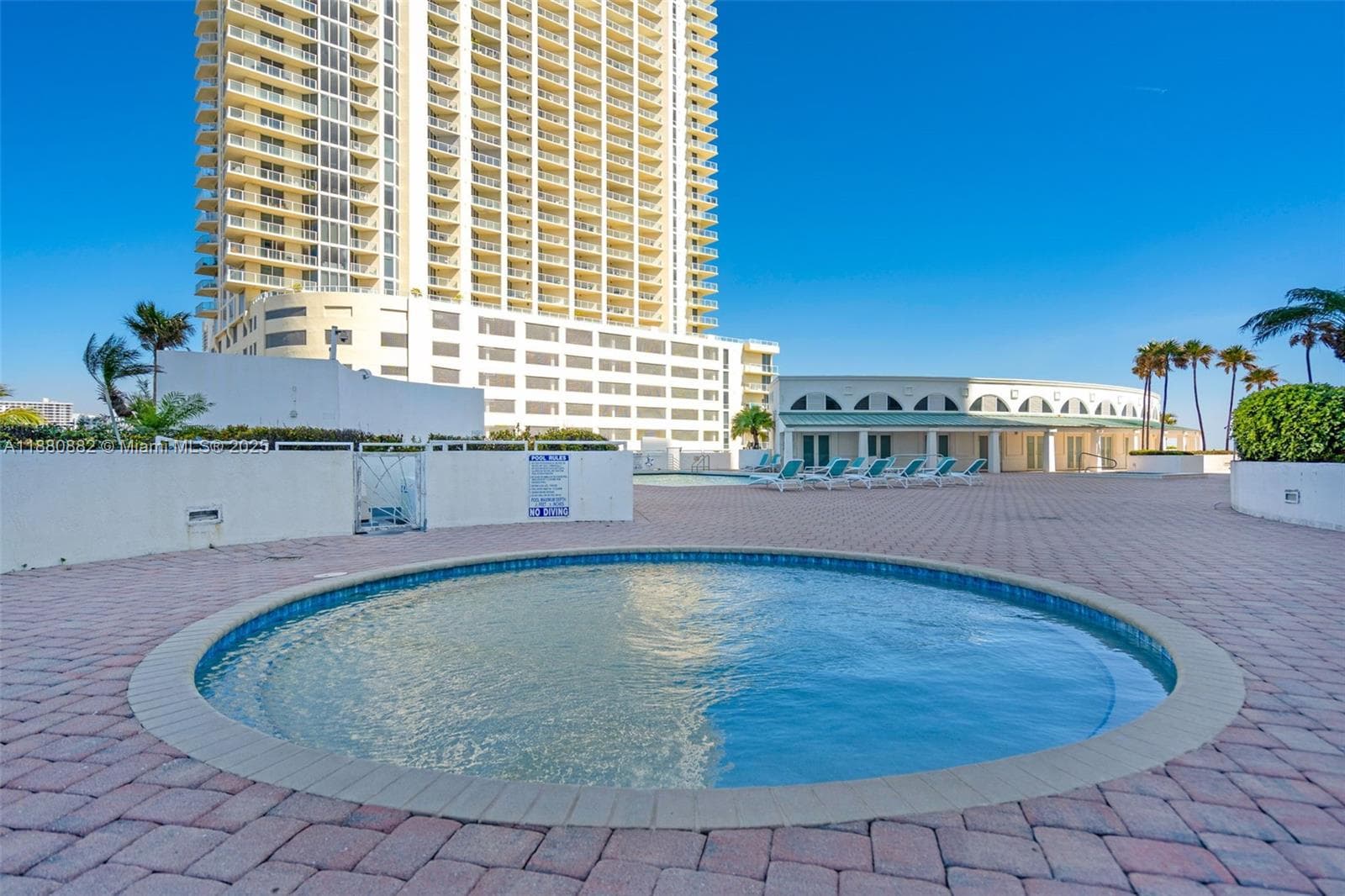 16485 Collins Ave, Sunny Isles Beach FL 33160 — 11