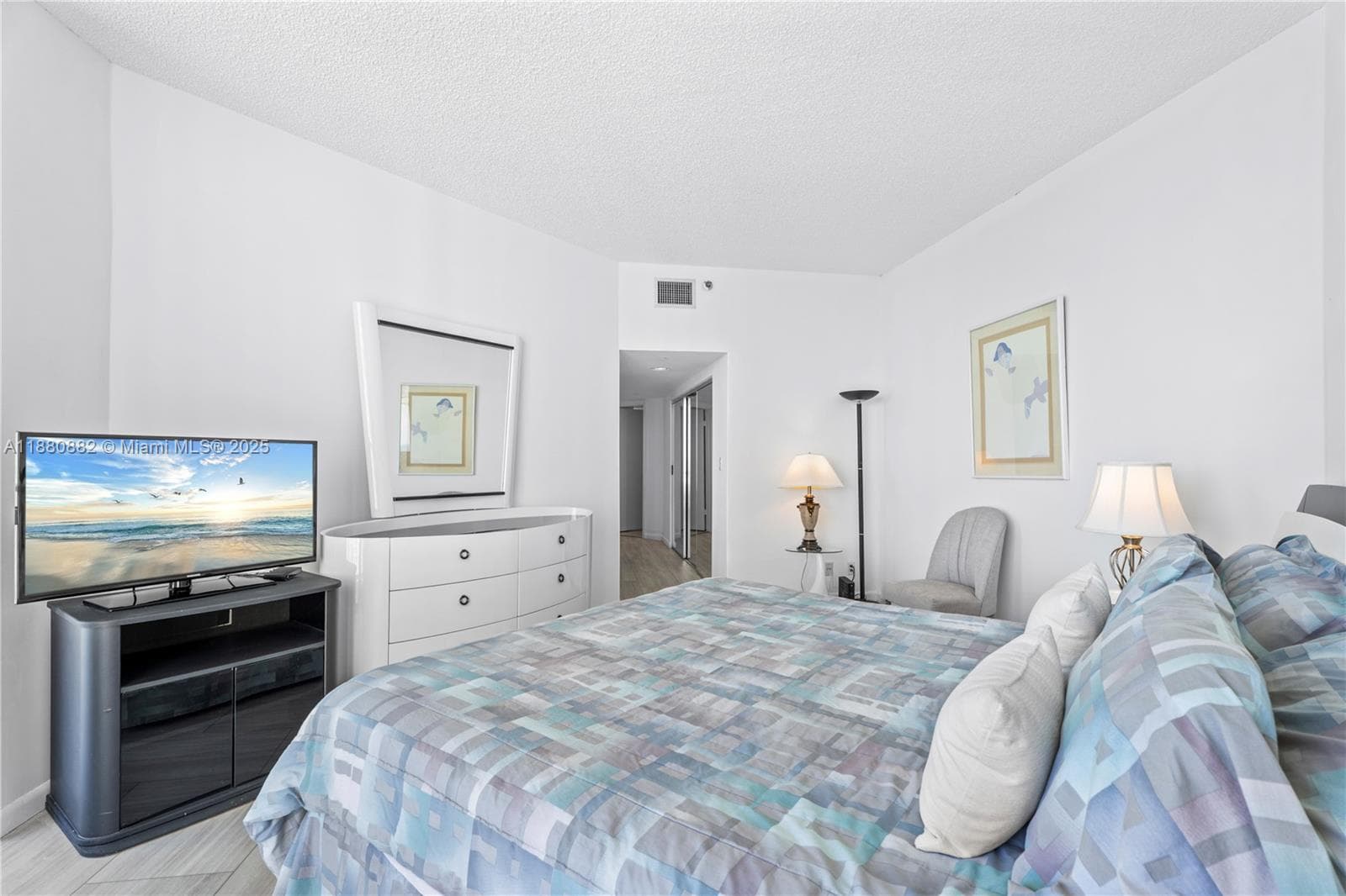 16485 Collins Ave, Sunny Isles Beach FL 33160 — 25