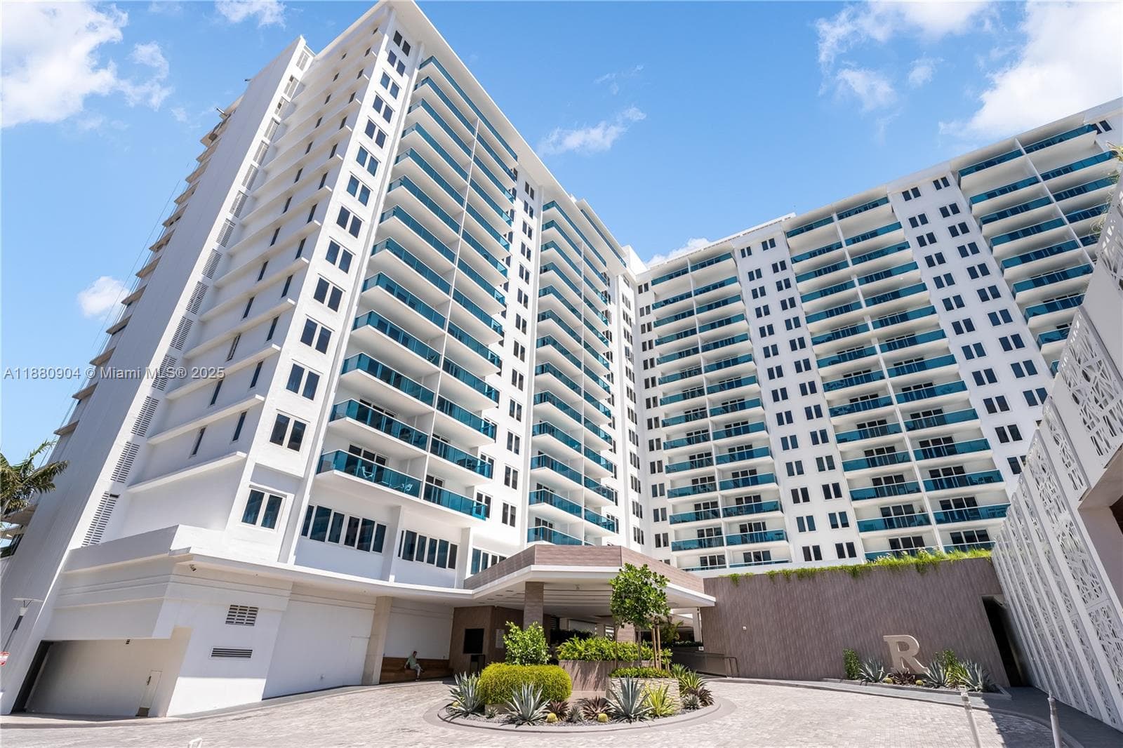 2301 Collins Ave # 24, Miami Beach FL 33139 — 26