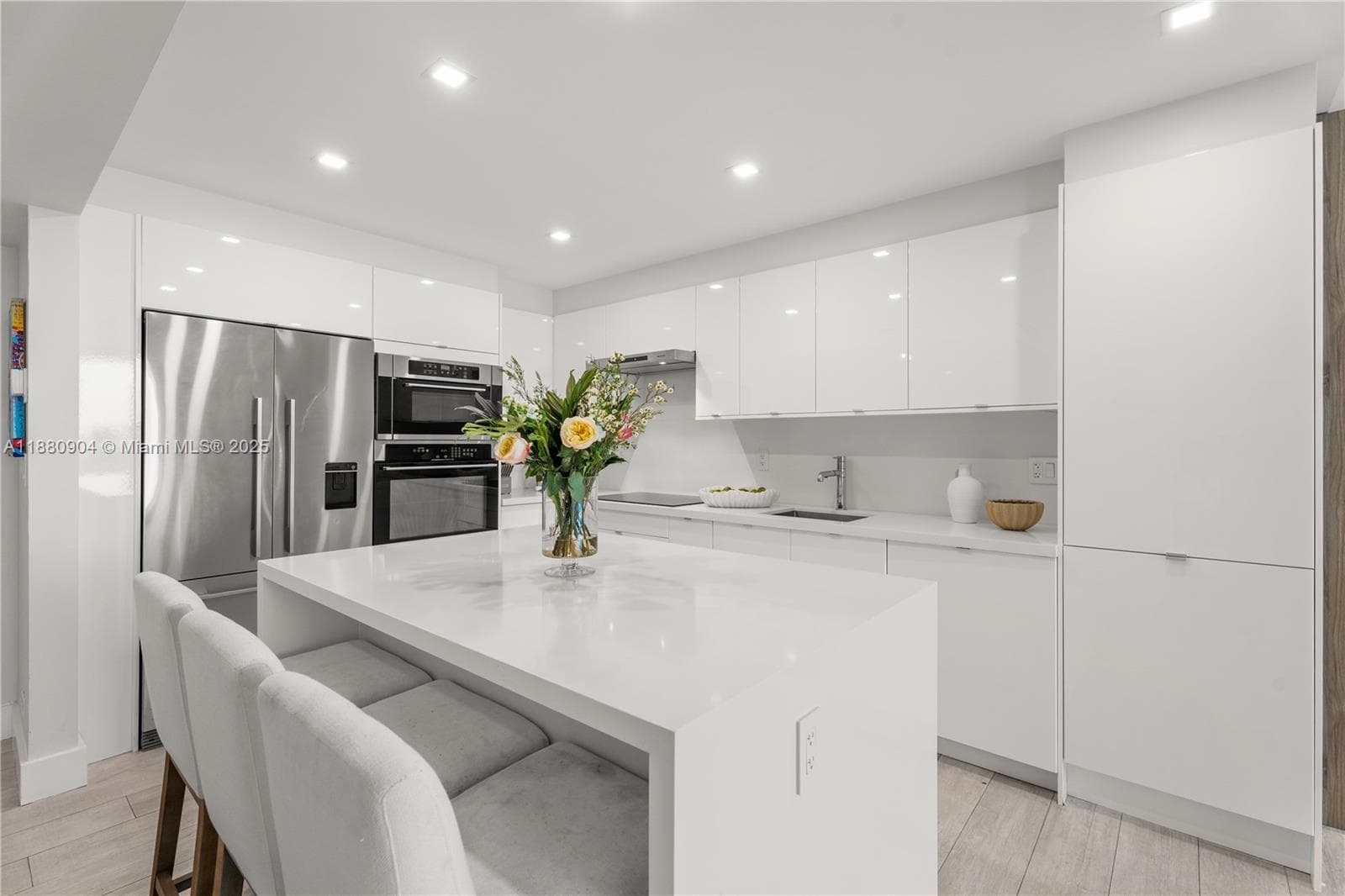 2301 Collins Ave # 24, Miami Beach FL 33139 — 3