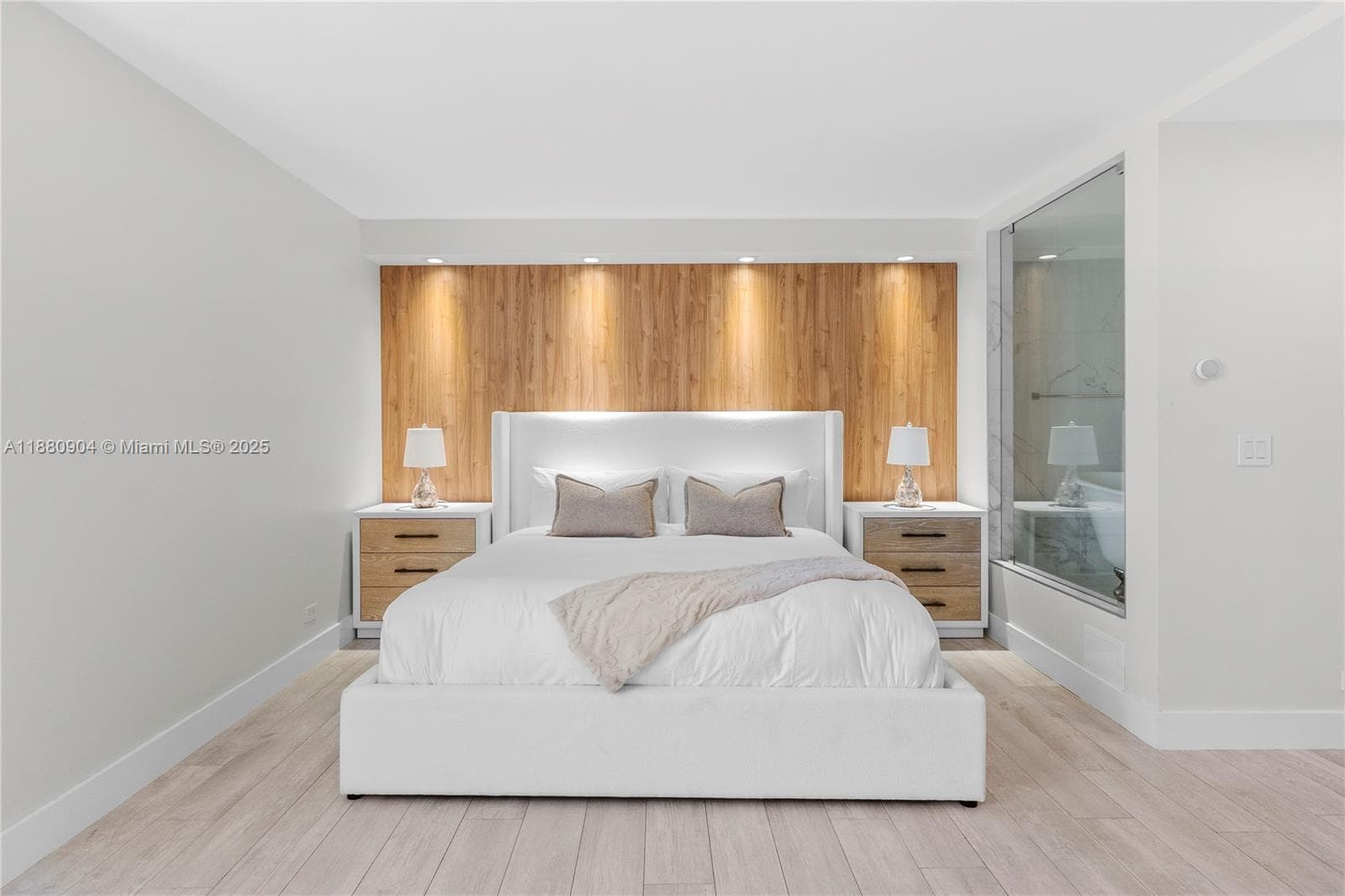 2301 Collins Ave # 24, Miami Beach FL 33139 — 9