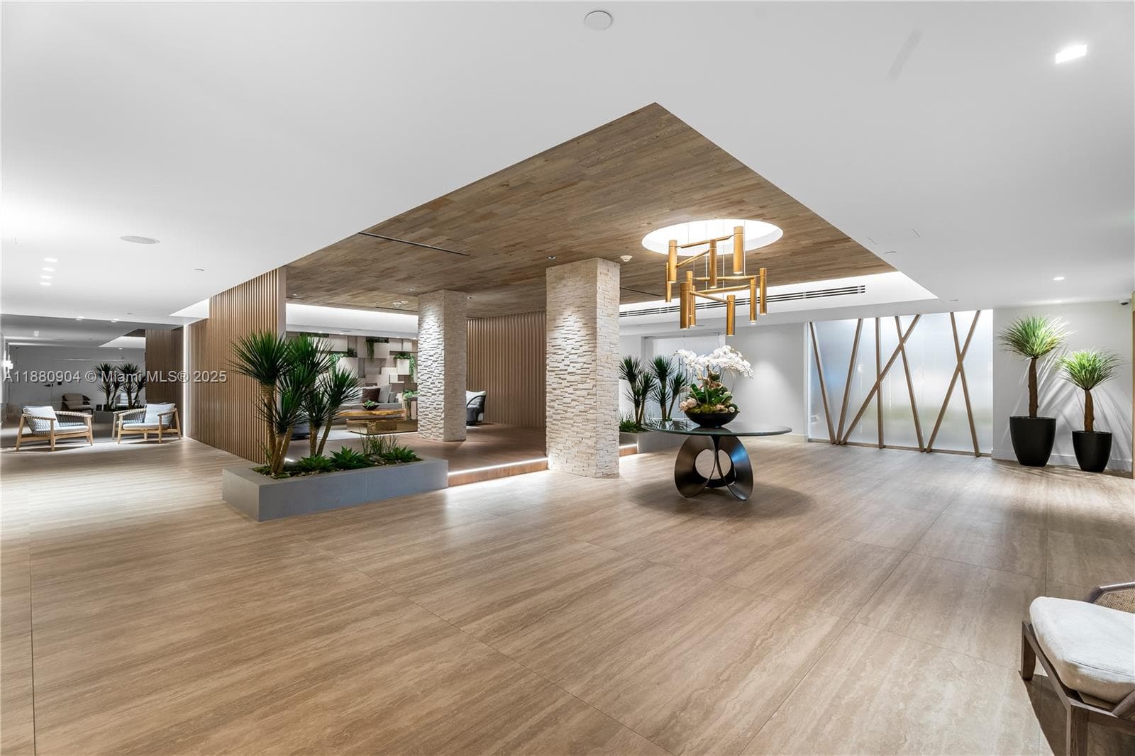 2301 Collins Ave # 24, Miami Beach FL 33139 — 24