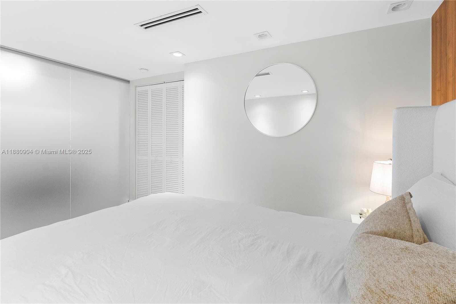 2301 Collins Ave # 24, Miami Beach FL 33139 — 18