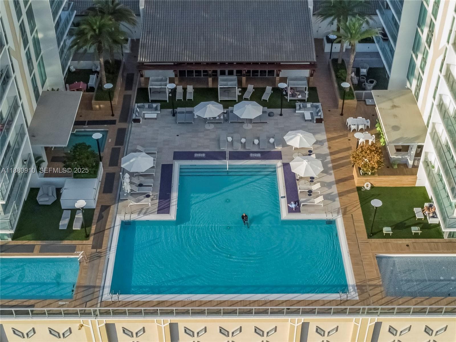 300 Sunny Isles Blvd # 1802, Sunny Isles Beach FL 33160 — 33
