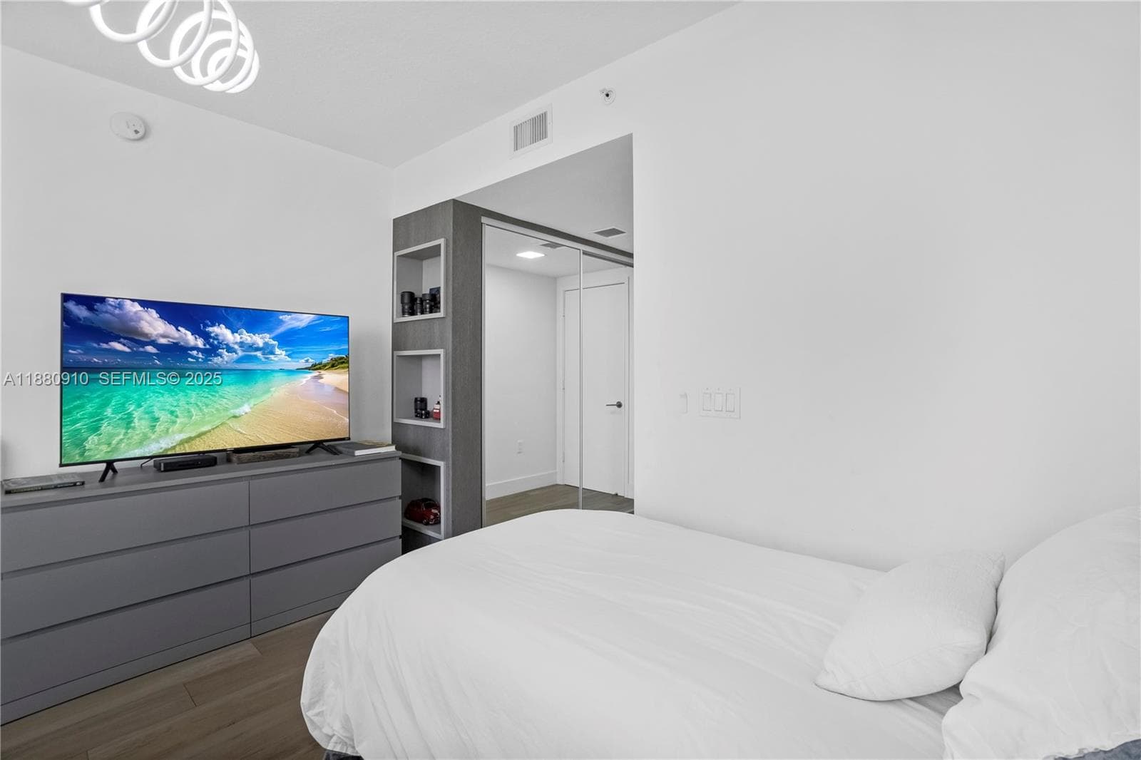 300 Sunny Isles Blvd # 1802, Sunny Isles Beach FL 33160 — 54