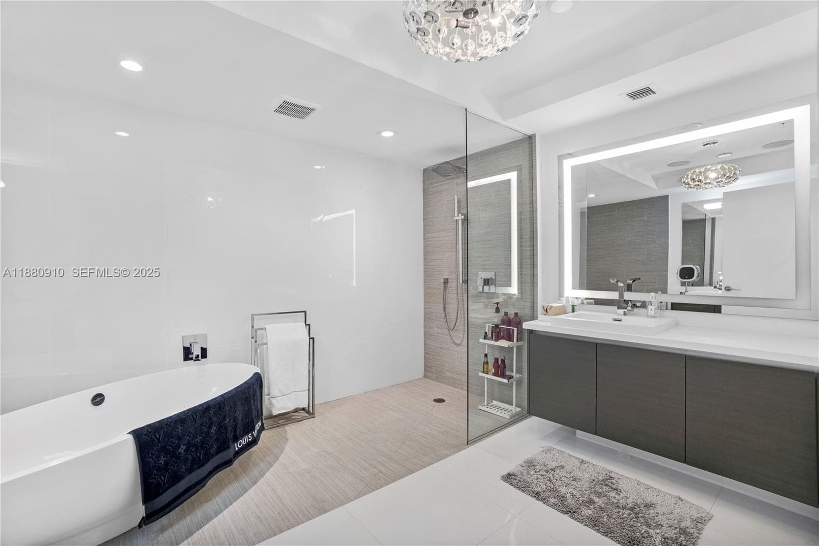 300 Sunny Isles Blvd # 1802, Sunny Isles Beach FL 33160 — 25