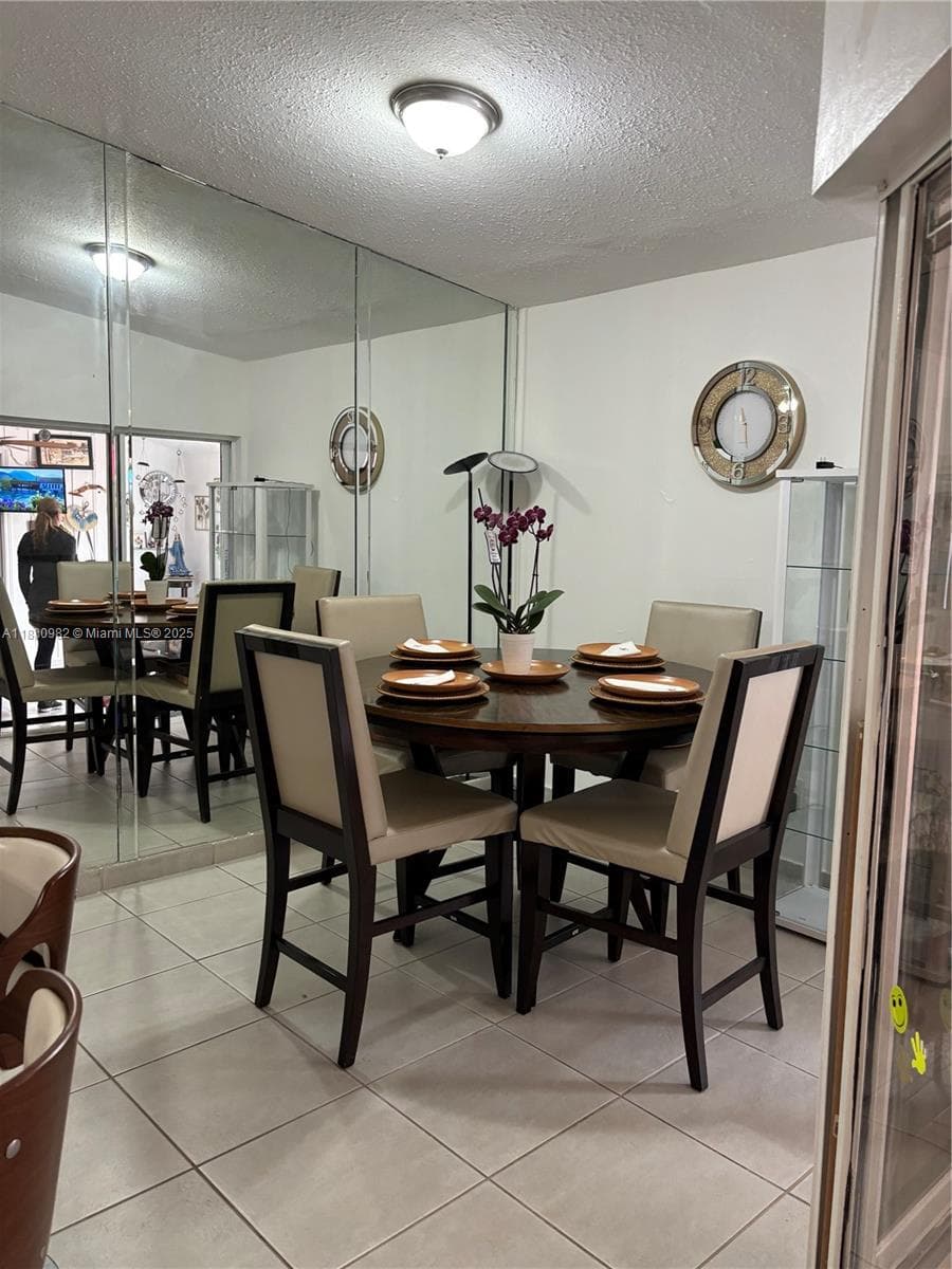 12343 SW 195th Ter, Miami FL 33177 — 32