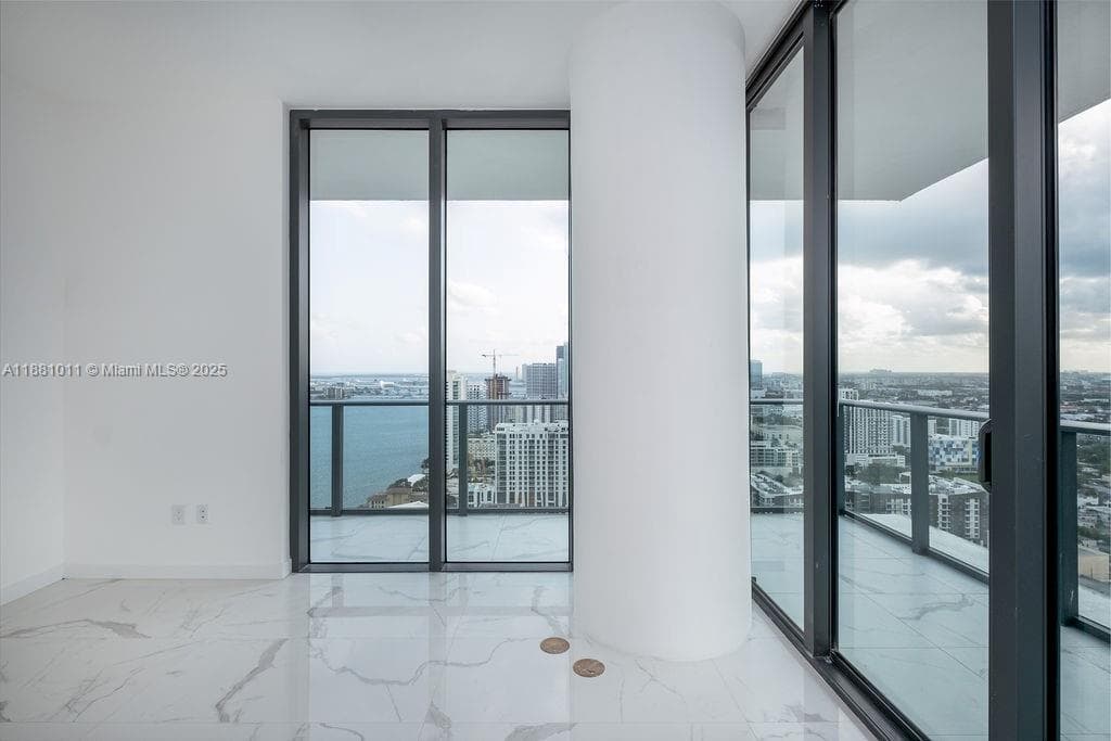 480 NE 31 St # 3101, Miami FL 33137 — 17
