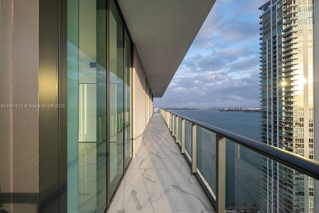 480 NE 31 St # 3101, Miami FL 33137 — 26