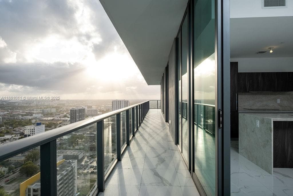 480 NE 31 St # 3101, Miami FL 33137 — 19