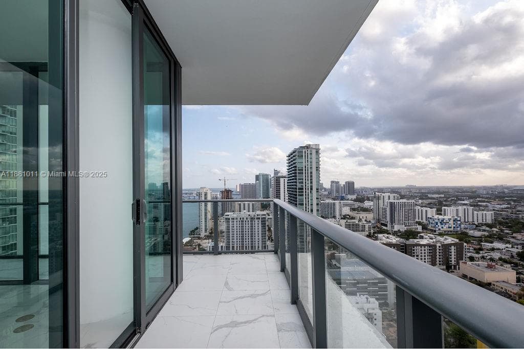 480 NE 31 St # 3101, Miami FL 33137 — 8