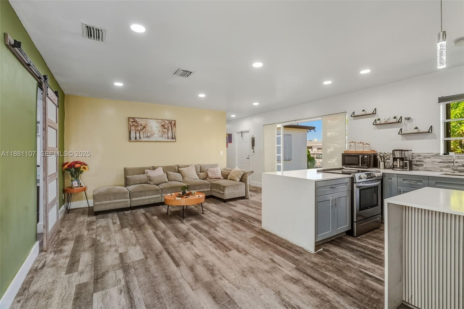 Scott Lake Manor Sec 3, Miami Gardens, FL — 37