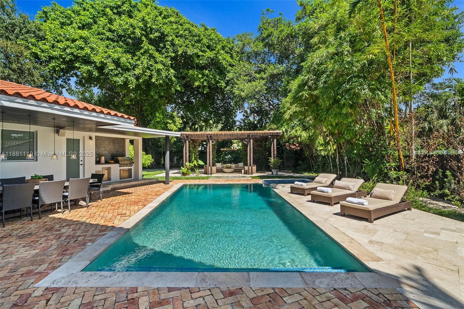 575 Bay Point Rd, Miami FL 33137 — 2