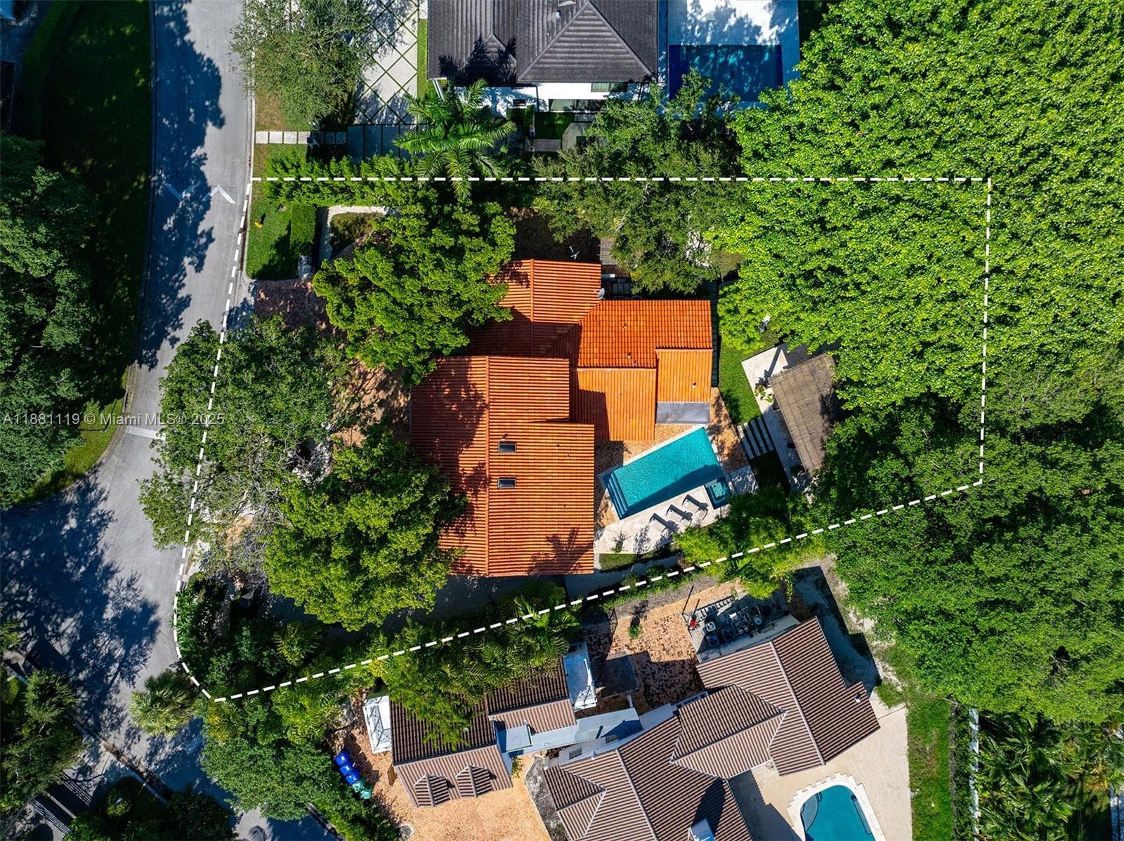 575 Bay Point Rd, Miami FL 33137 — 90