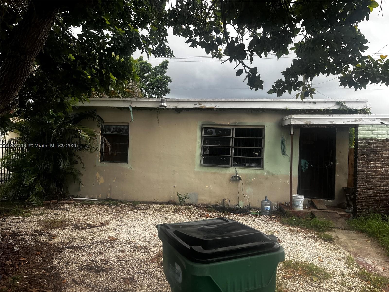 1132 NW 118th St, Miami FL 33168 — 1
