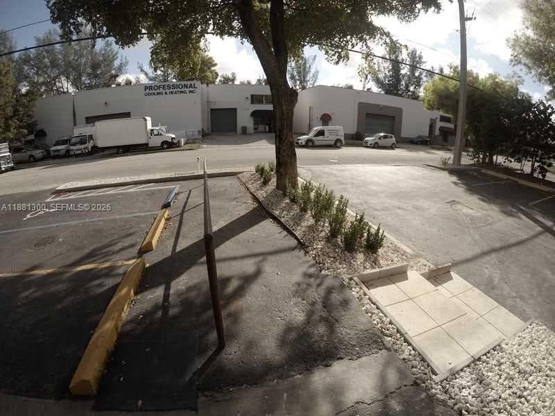 1740 NW 93 AV # 1740, Doral FL 33172 — 10